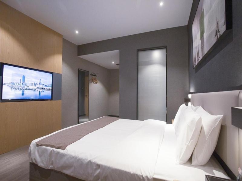 Thank Inn Chain Hotel Hunan Huaihua Hecheng District South High Speed Rail Station Exterior foto
